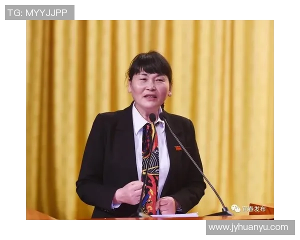 揭秘周敏成功之道足球背后的心路历程与成长故事 揭秘周敏成功之道足球背后的心路历程与成长故事