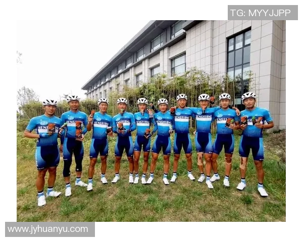 实时新闻上海足球队在洲际杯中的耐力表现分析与评价 实时新闻上海足球队在洲际杯中的耐力表现分析与评价